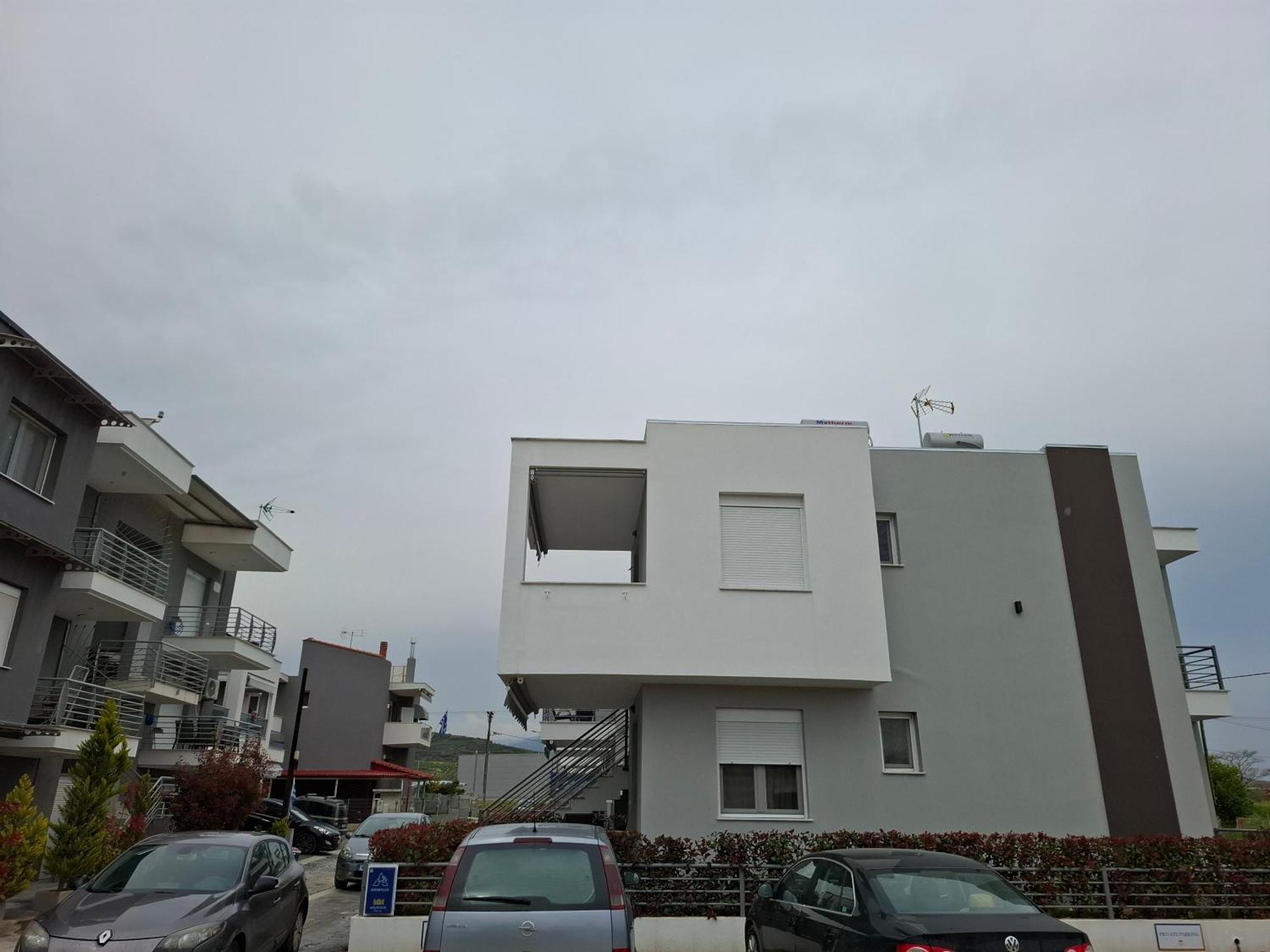 Athina Apartment Ofrinion Bilik gambar